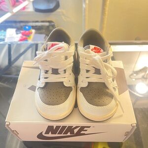 Nike Air Jordan 1 low Travis Scott Olive size 6c